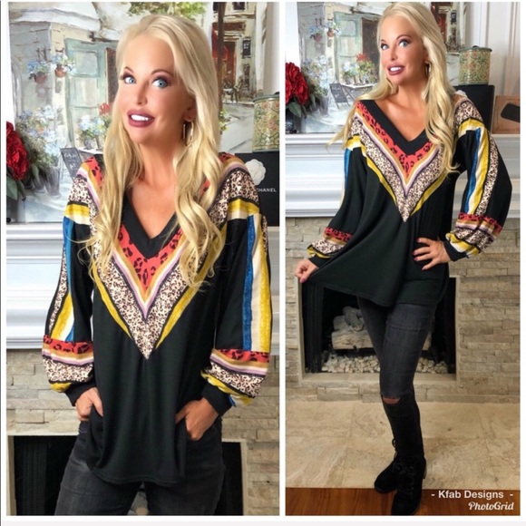 ❤️LAST 1! Wide V Neck Leopard Bishop Sleeve Top! - Picture 3 of 5